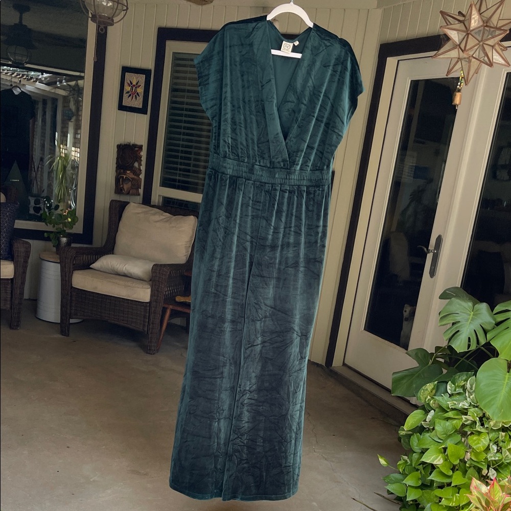 Elegant Green Velvet jumpsuit